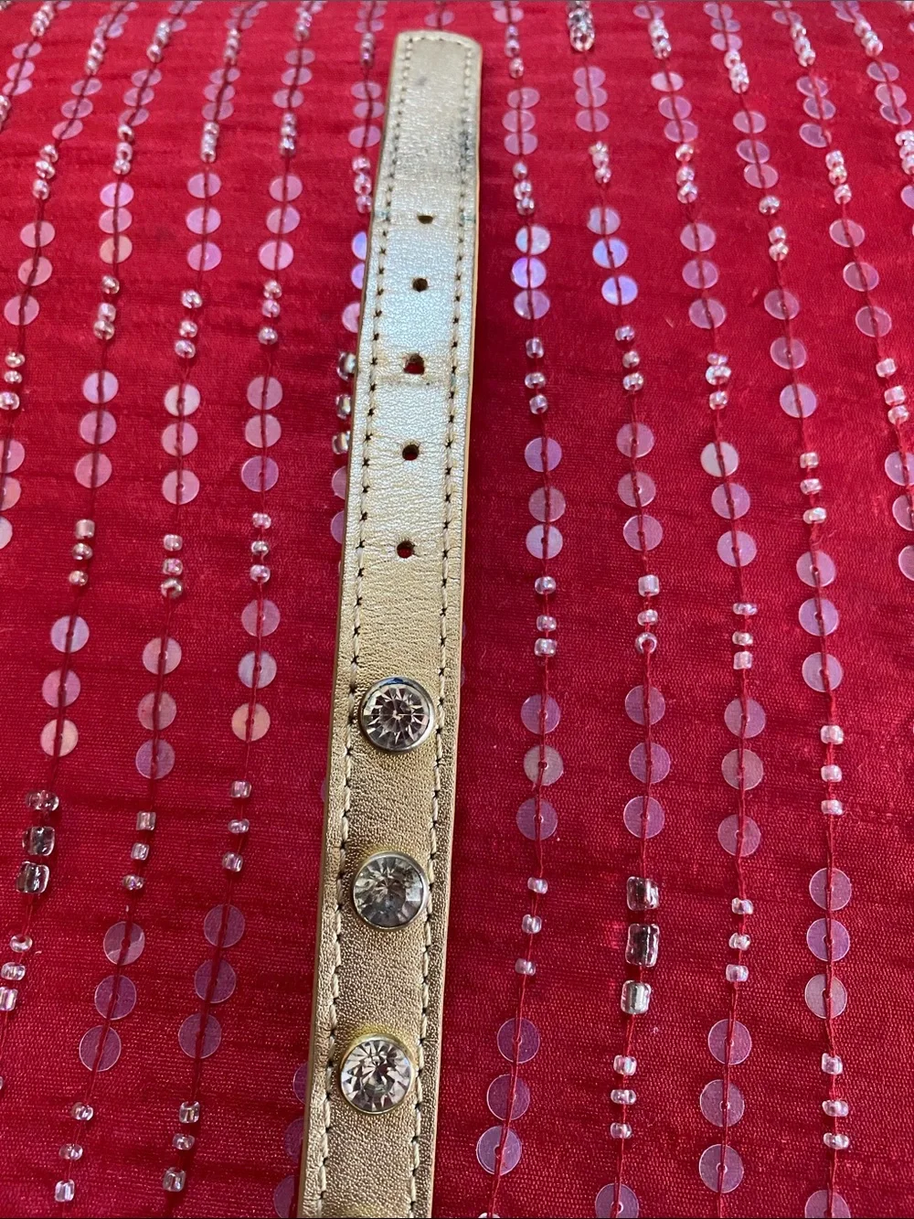 Bond&Co Gold Metallic Leather Crystal Encrusted Pet Collar Used Good Condition